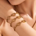 Sparkling CZ Heart Charm Bracelet--E405
