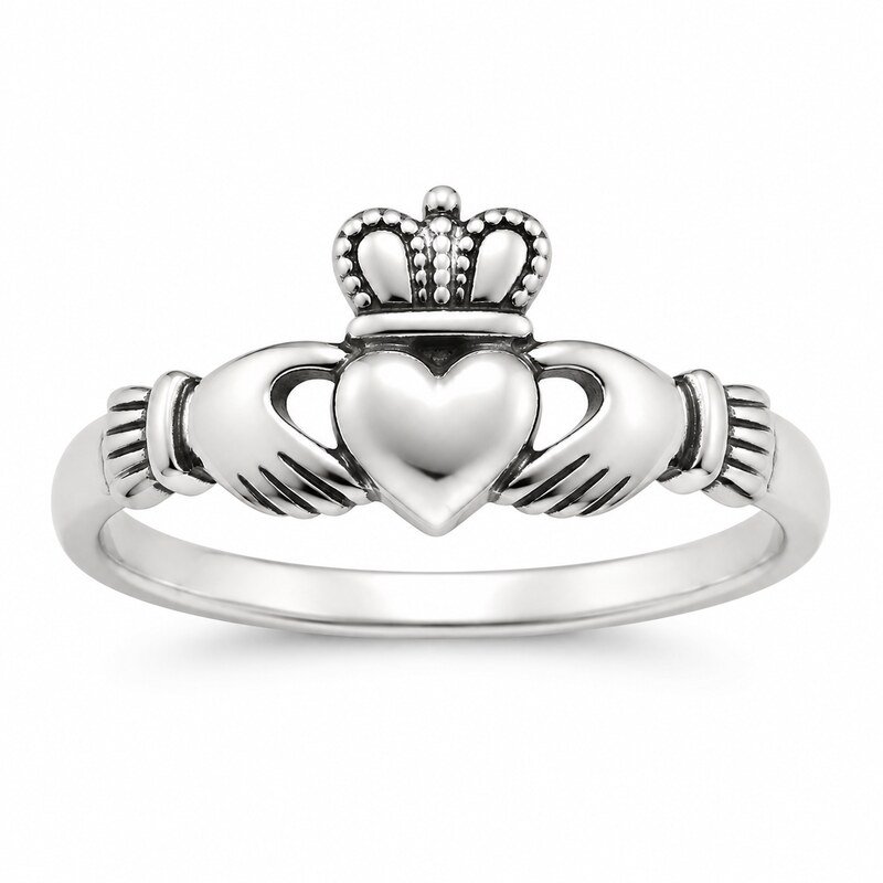 Women's Silver Claddagh Ring - front view view