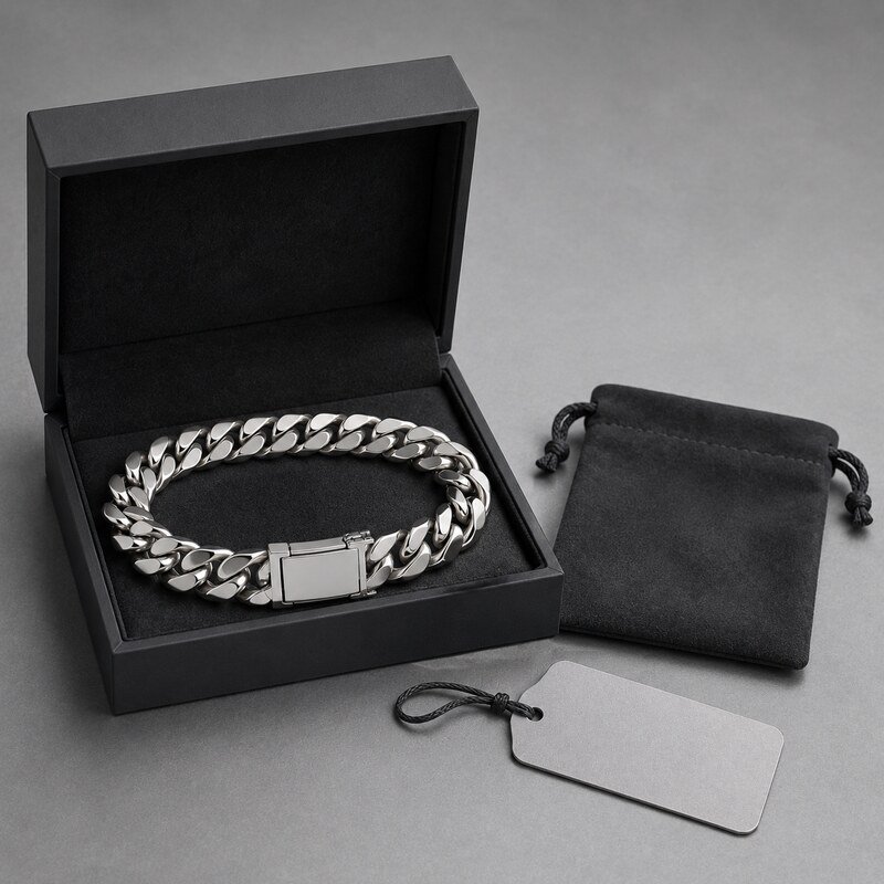Custom stainless steel Cuban link bracelet with blank OEM jewelry packaging