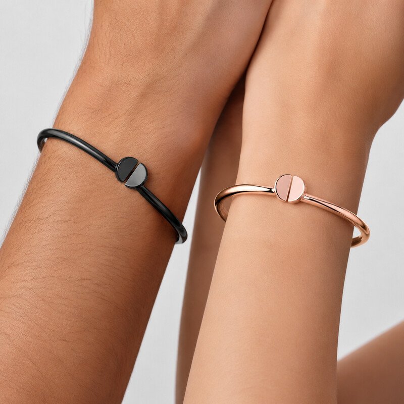 Couple bracelet complementary connector end detail