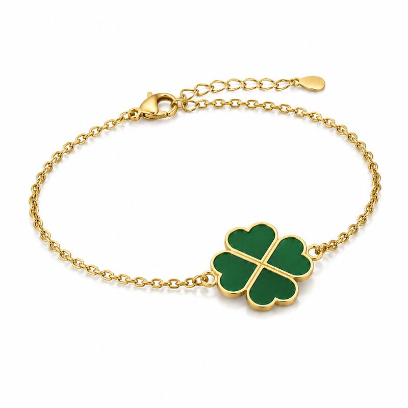 Clover bracelet 45 degree view