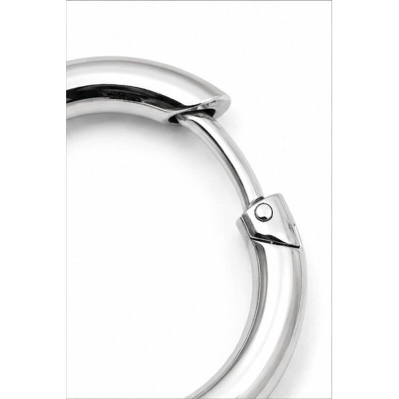 stainless steel small hoop earrings - detail view