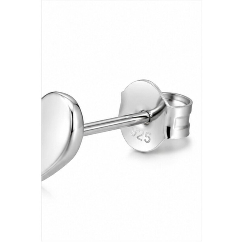stainless steel heart earrings - detail view