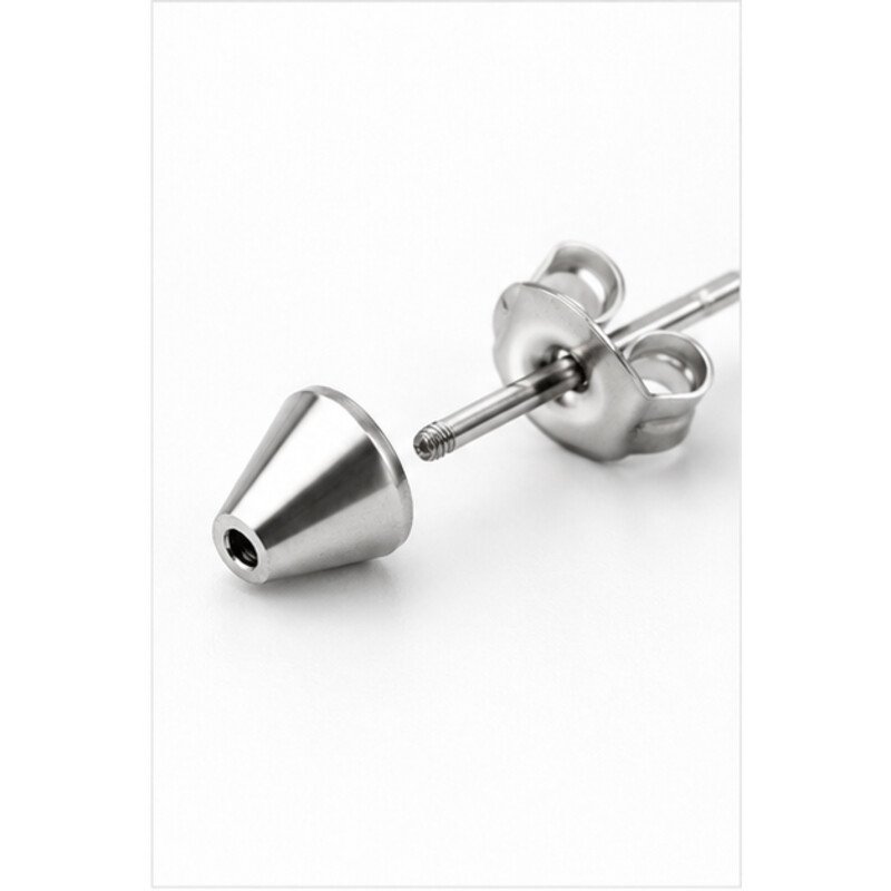 stainless steel spike earrings - detail view