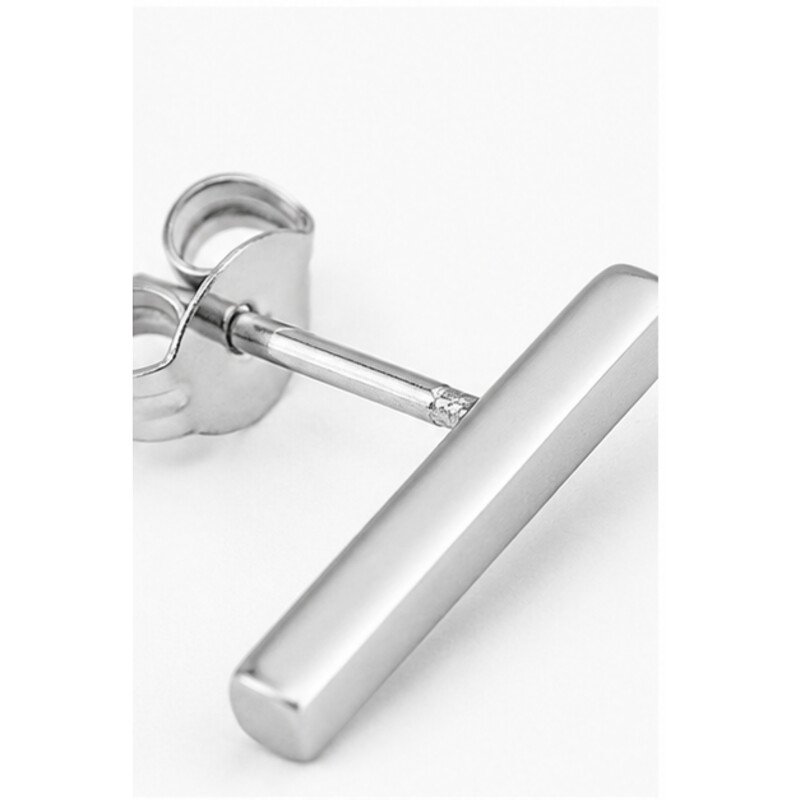 stainless steel bar earrings - detail view