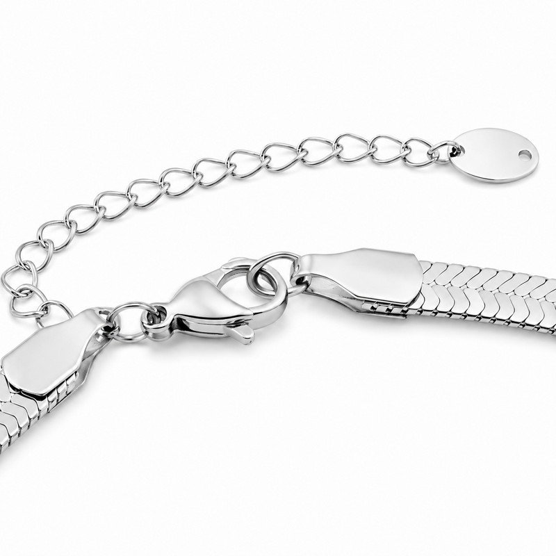 Stainless steel herringbone chain lobster clasp, extender and underside structure detail