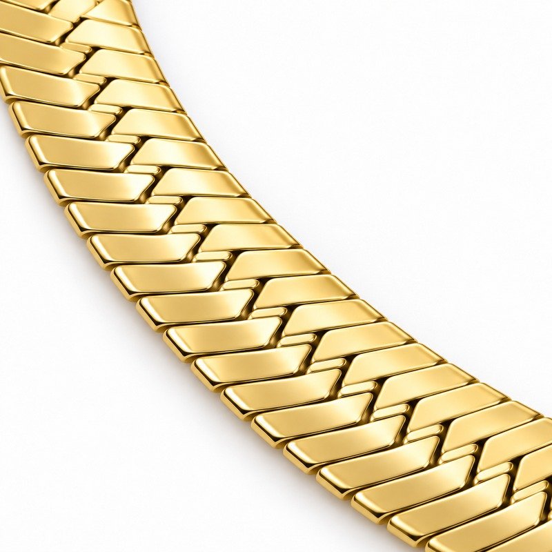Polished gold Stainless Steel herringbone links and smooth edge craftsmanship macro