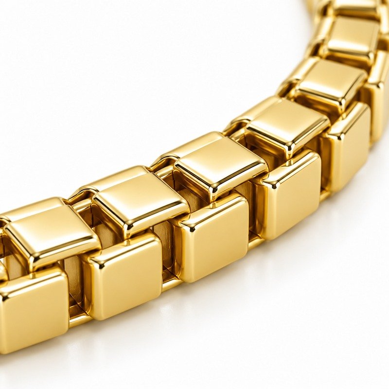 mens gold Stainless Steel 5mm box chain necklace, material and craftsmanship close-up
